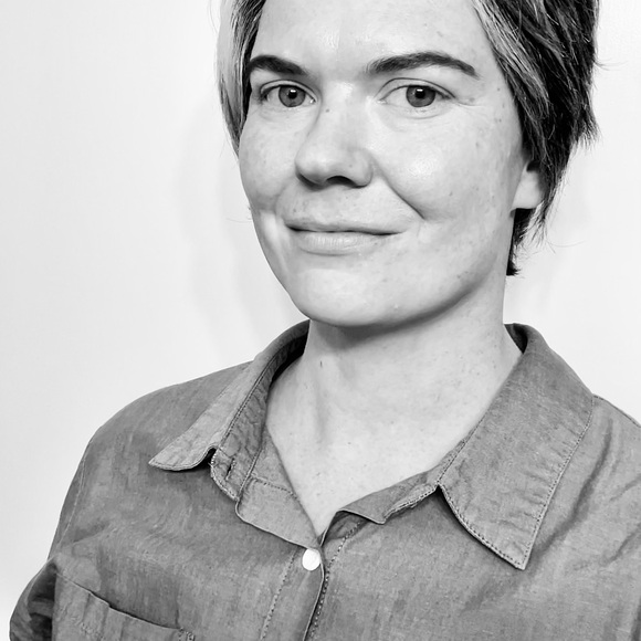 Meet your Posher, Jewels - Picture 2 of 2